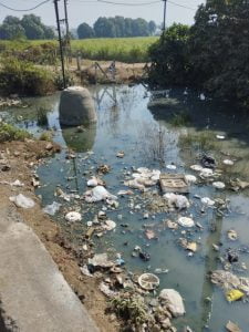 A direct invitation to the epidemic is the filth of Kamrej Bapa Sitaram Chowk