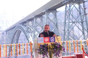 Railway Minister Shri Ashwini Vaishnaw visits Chenab Bridge in Kashmir Valley 