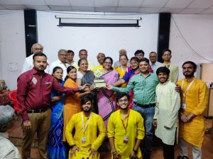 This school in Maharashtra got the title of excellent school by the Mumbai Gujarati Association.