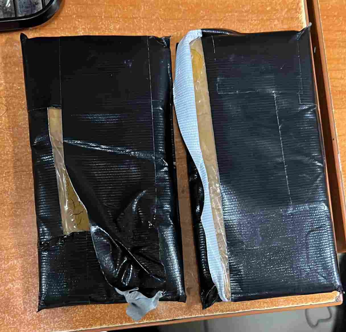 DRI expose gold smuggling chain from Mumbai Airport