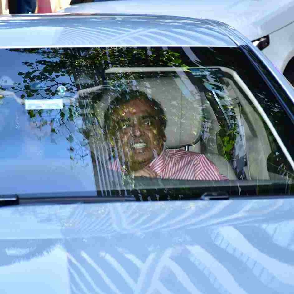  Ambani Family : New Baby First Photo 